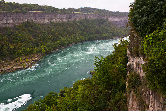 Sentier Gorge Chutes Niagara